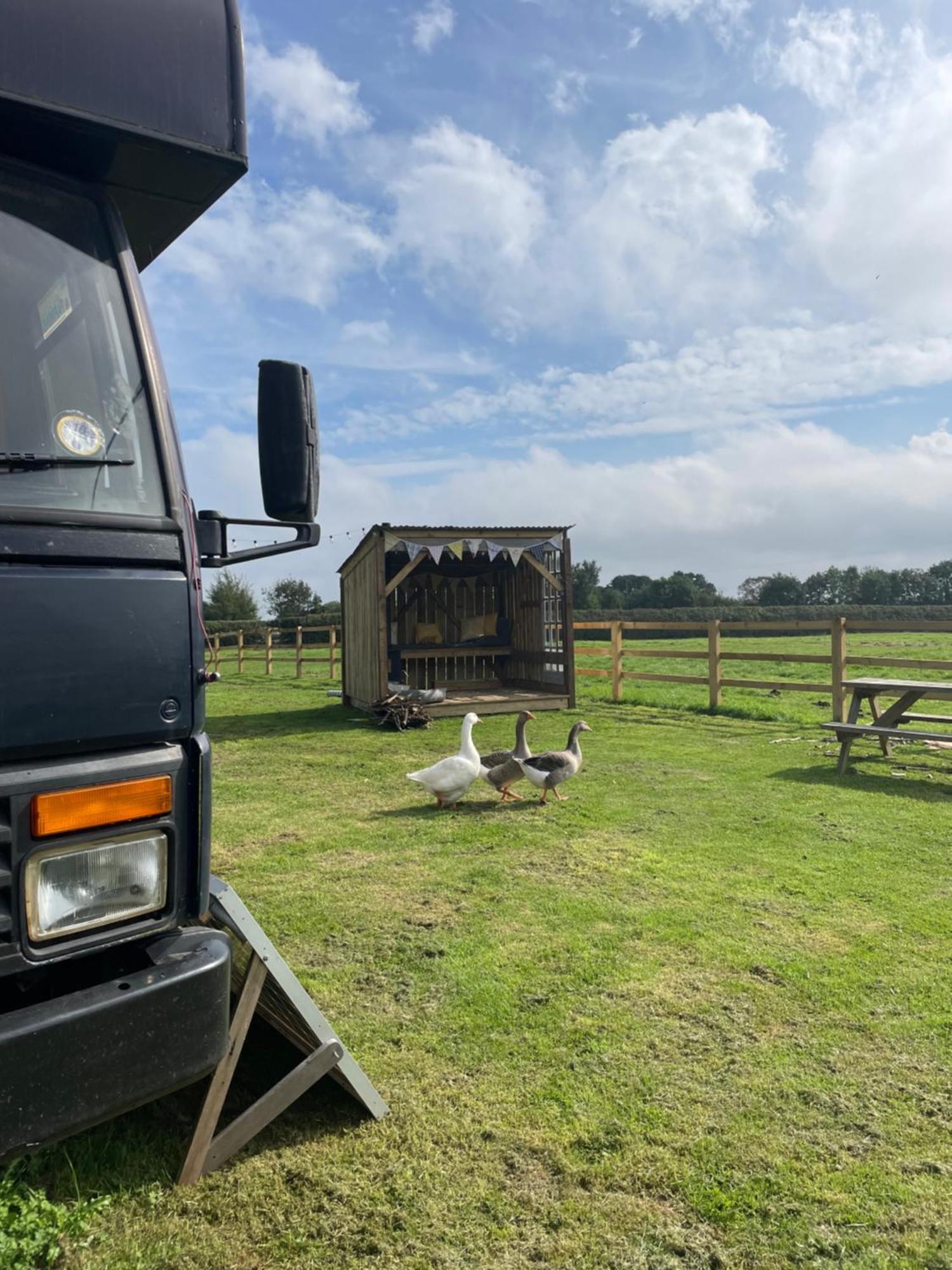 North Yorkshire Horse Box Hotel Exterior foto
