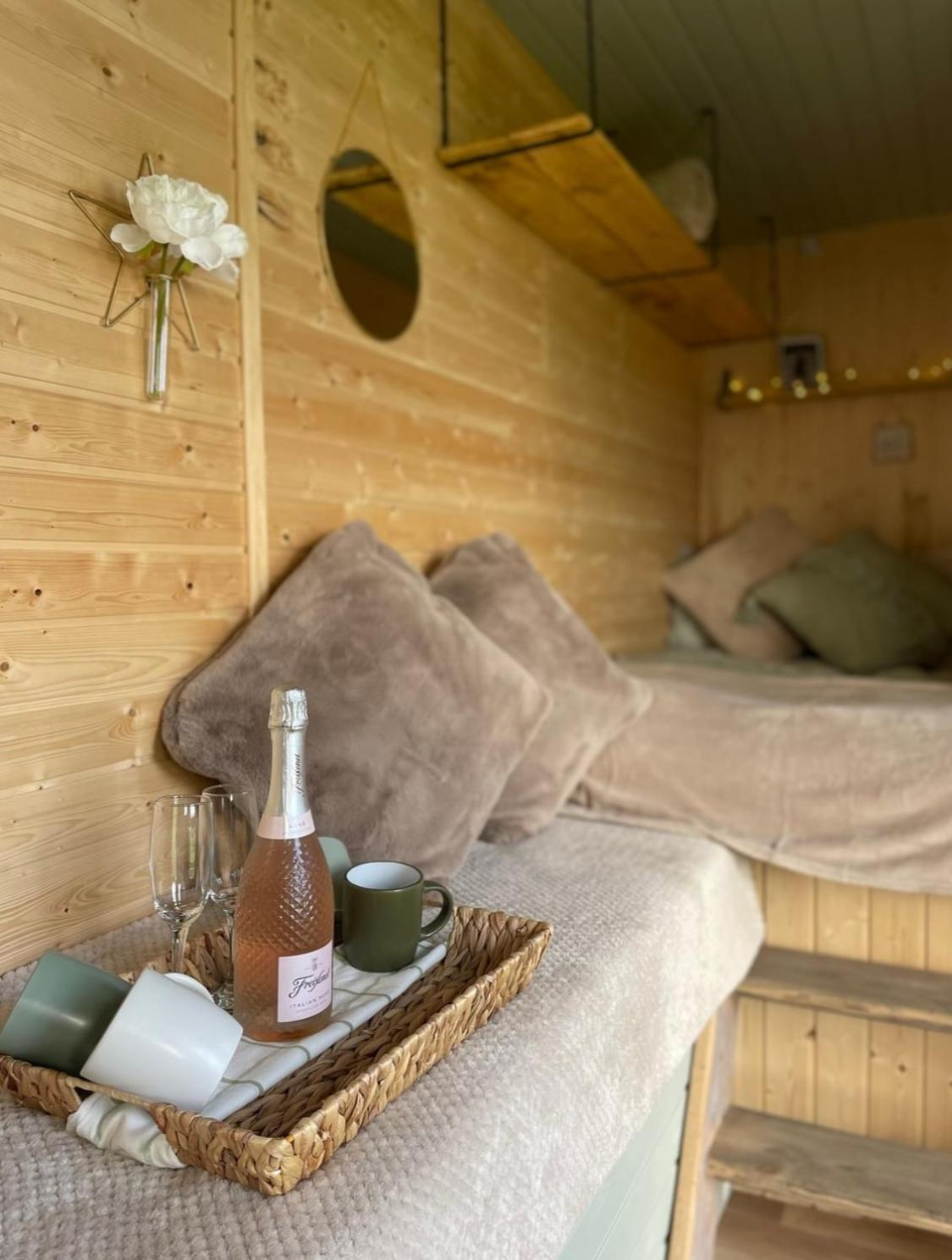 North Yorkshire Horse Box Hotel Exterior foto